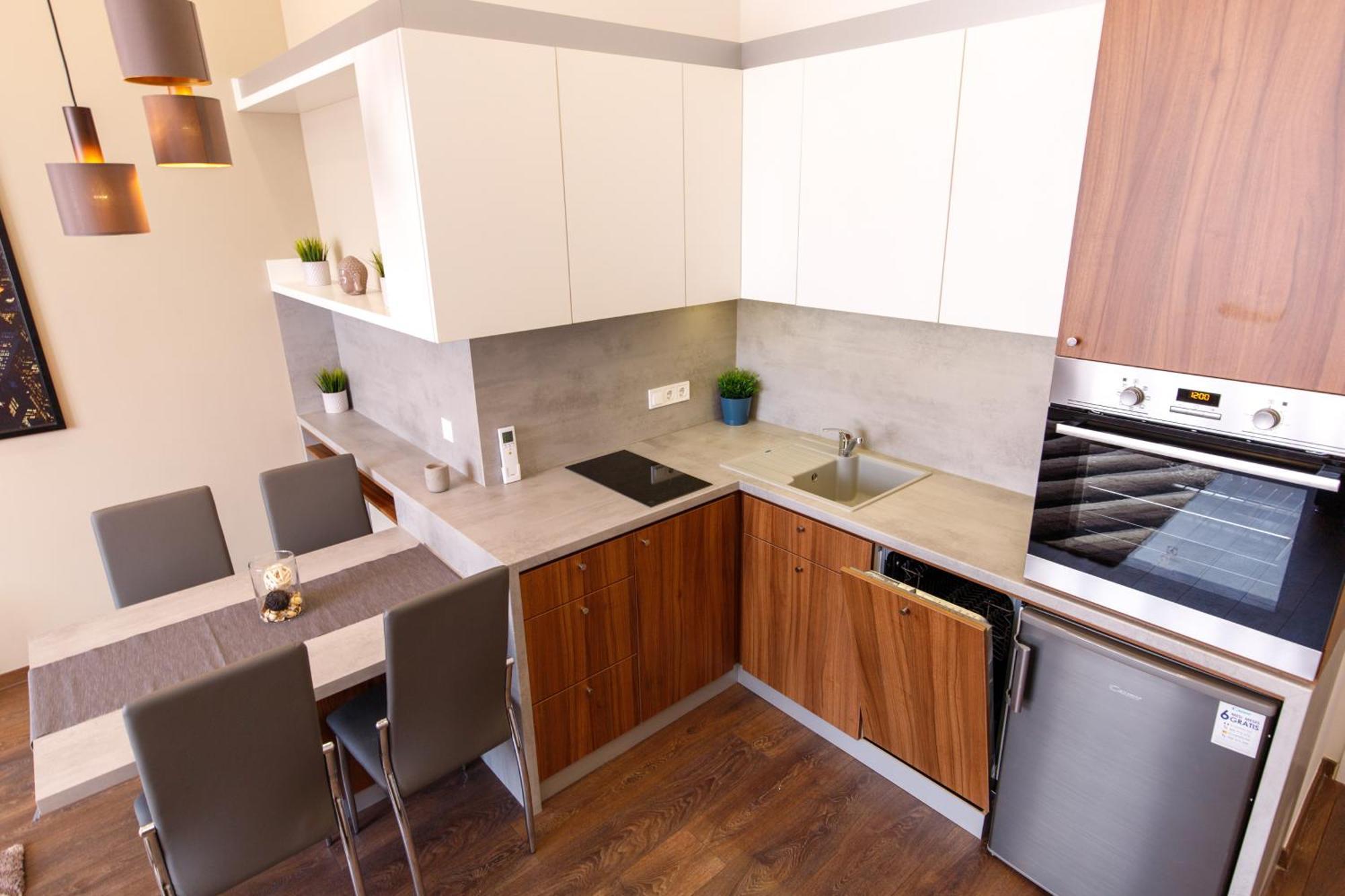 Central City Apt In The Jewish Quarter With Free Parking Budapest Esterno foto